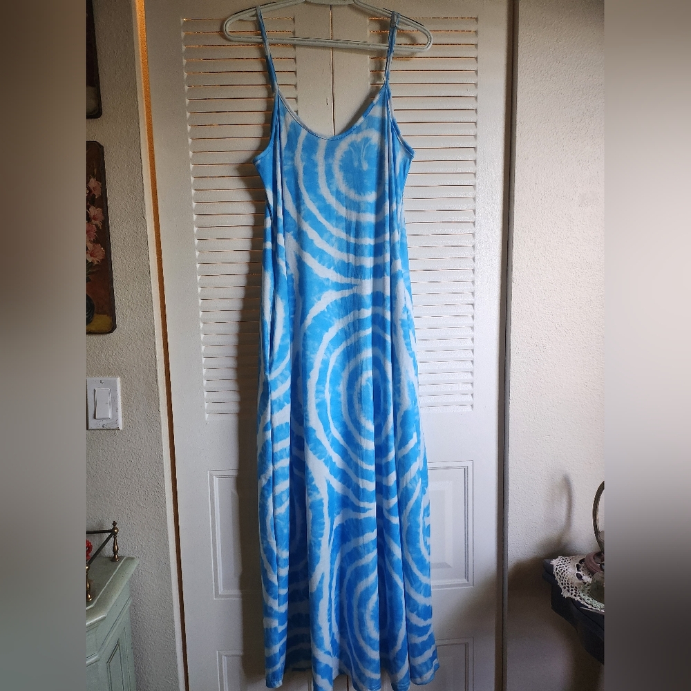 Blue Tie-Dye Maxi Dress